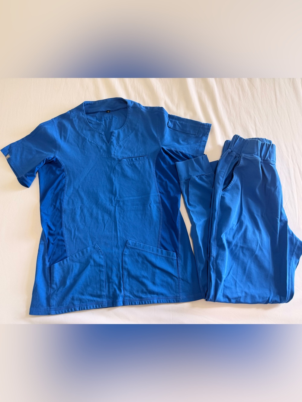 Women's Benefit Scrub set